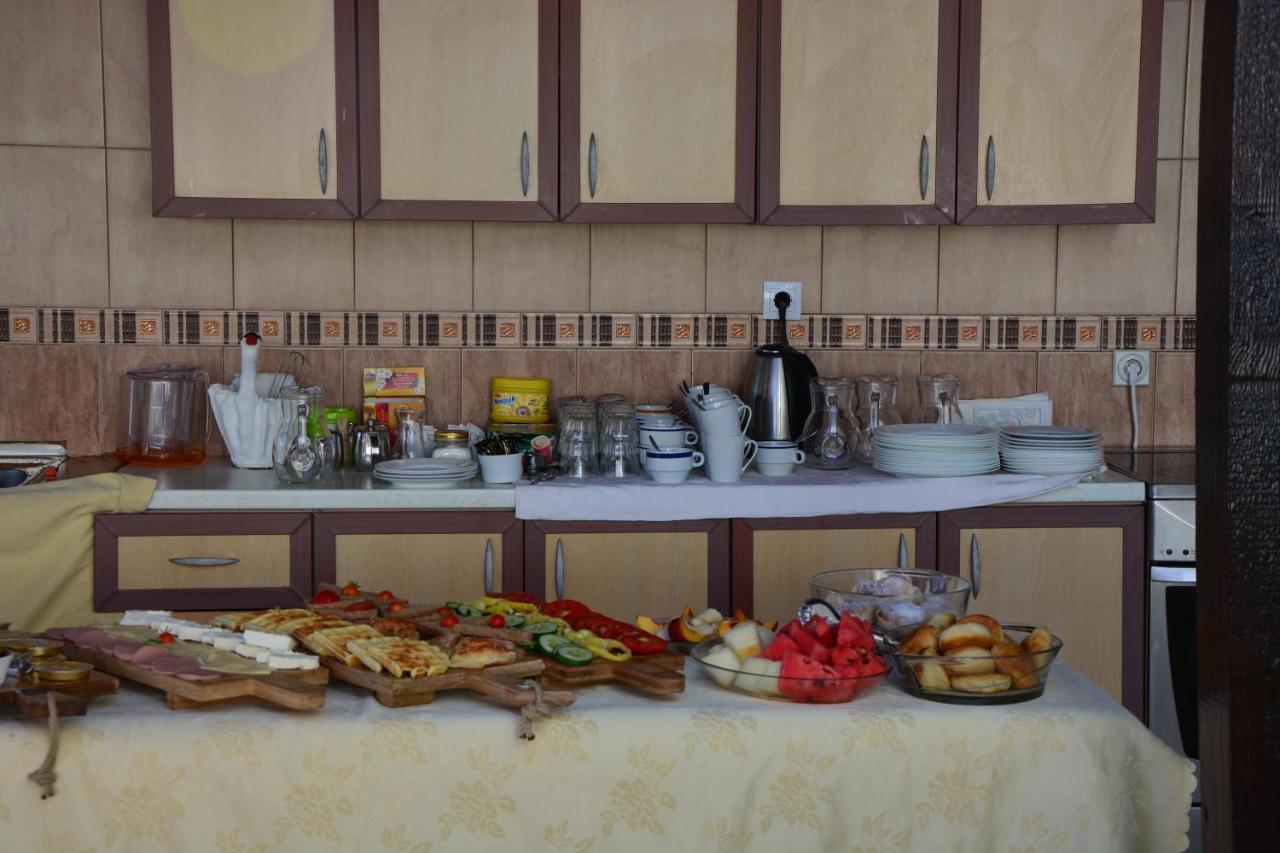 Guest House Vera Ulcinj Buitenkant foto